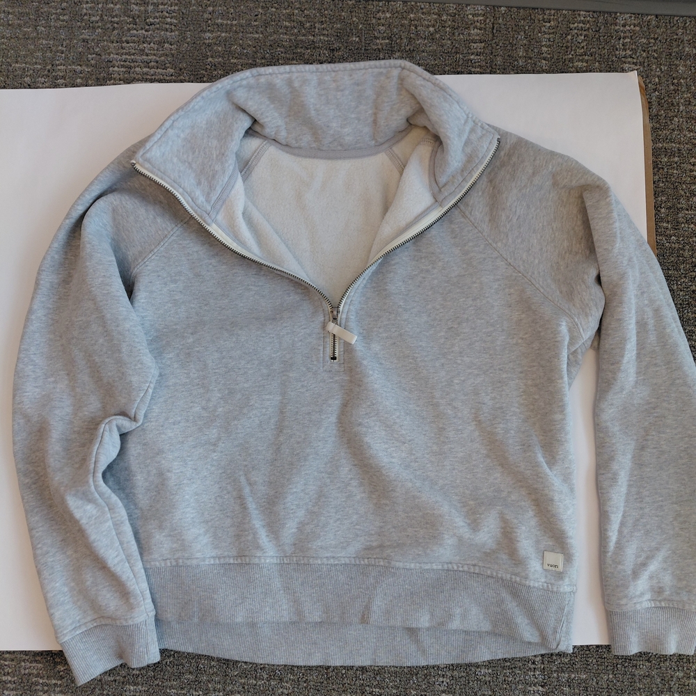 Vuori Heather Gray Women's Zip-Up Sweater